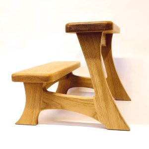 Pertho Solid Oak Step Stool – Golden Oak